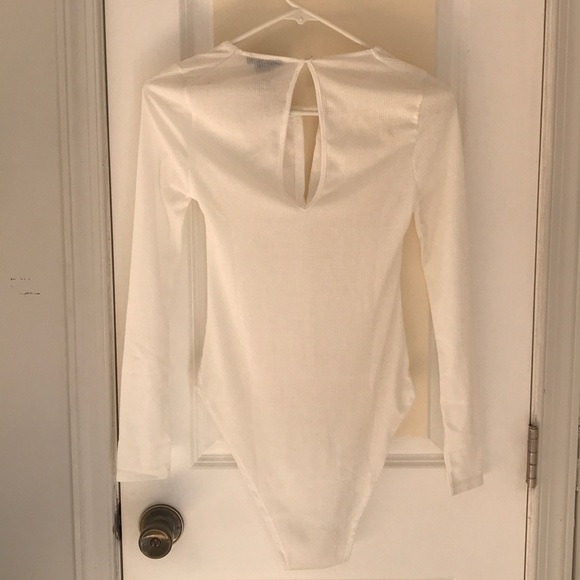 š¤Long Sleeve Bodysuitš¤Newš¤Size Medium - Picture 3 of 6